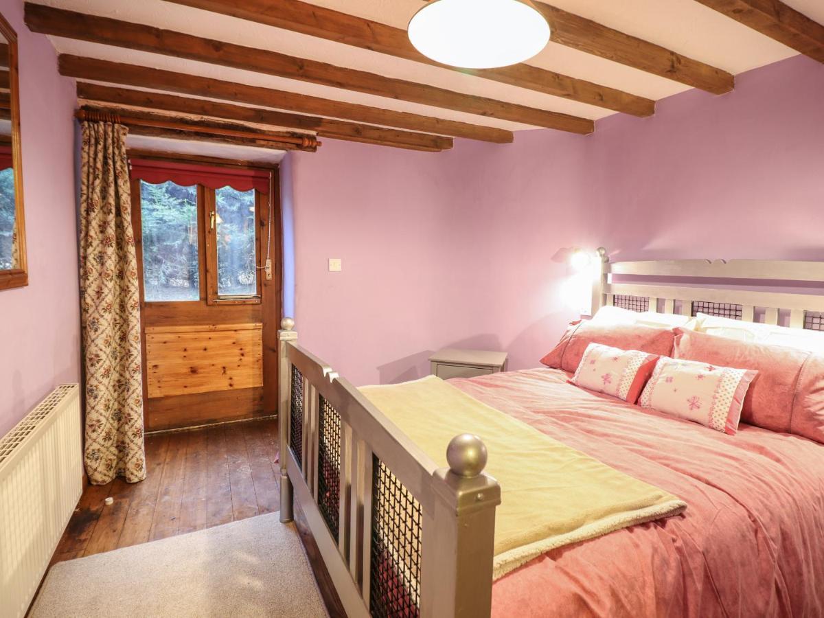 Villa Yr Hen Felin à Oswestry Extérieur photo