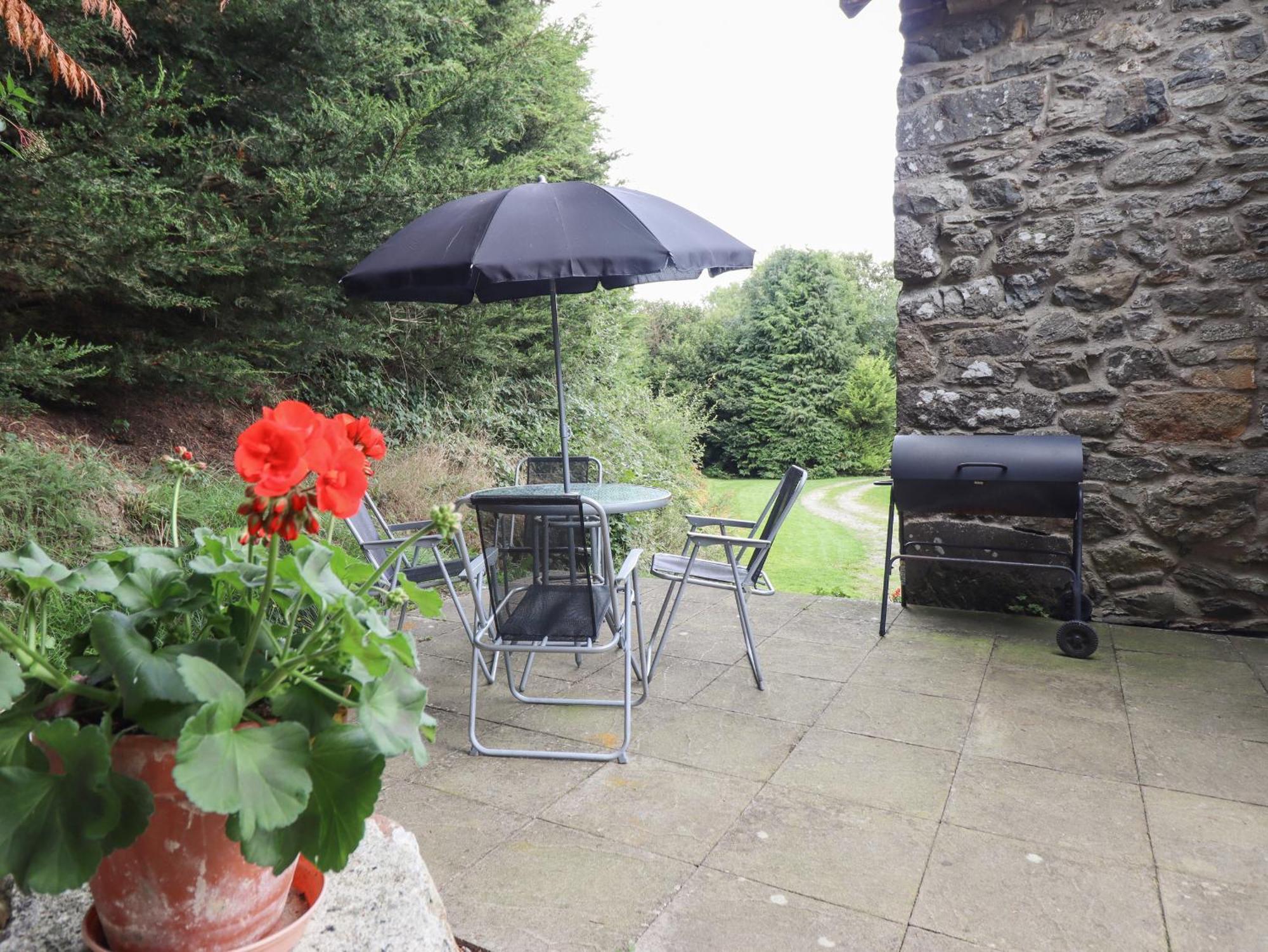 Villa Yr Hen Felin à Oswestry Extérieur photo